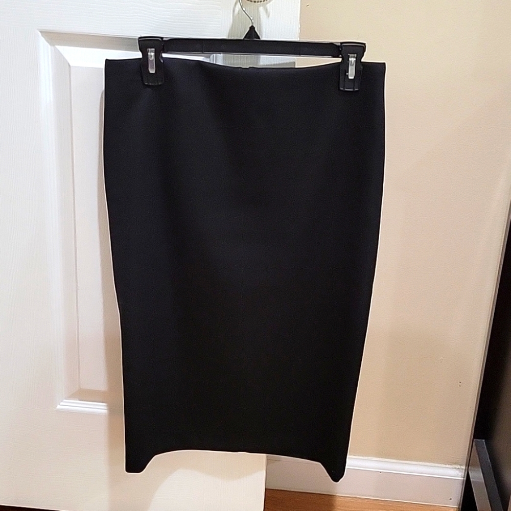 A sexy below the knee pencil skirt